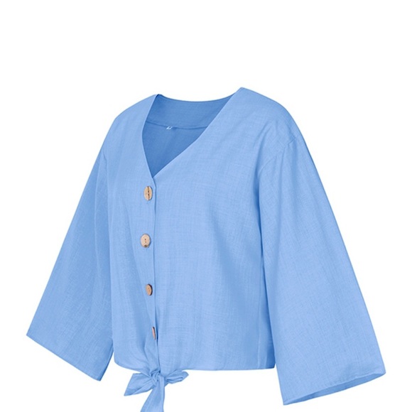Beautiful V-Neck Button Up Blouse! - Picture 4 of 4